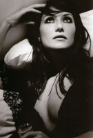 Carice van Houten photo #