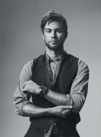 Chace Crawford photo #