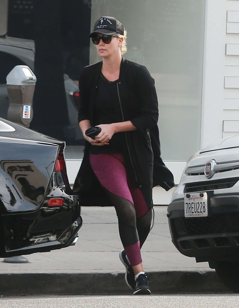Charlize Theron: pic #895473