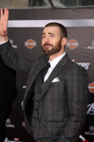 Chris Evans photo #