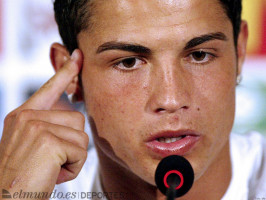 photo 21 in Cristiano Ronaldo gallery [id96295] 2008-06-08
