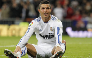 photo 11 in Cristiano Ronaldo gallery [id452763] 2012-02-28