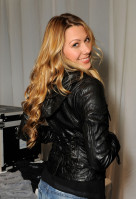 Colbie Caillat pic #786287