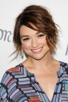 Crystal Reed photo #