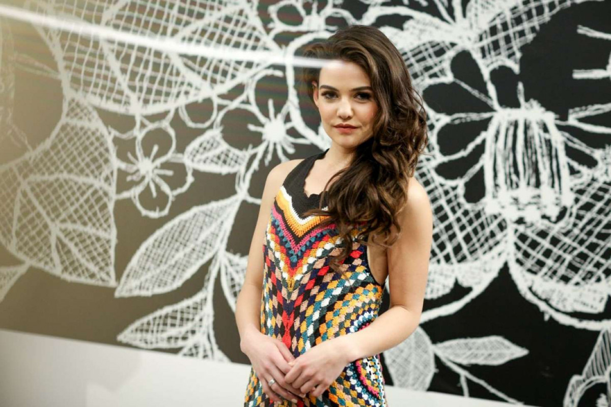 Danielle Campbell: pic #910412