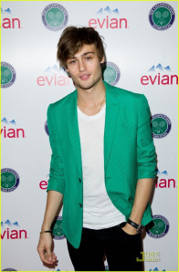 photo 3 in Douglas Booth gallery [id505200] 2012-07-02