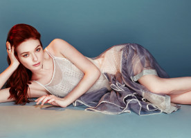 Eleanor Tomlinson photo #