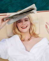 Elle Fanning photo #