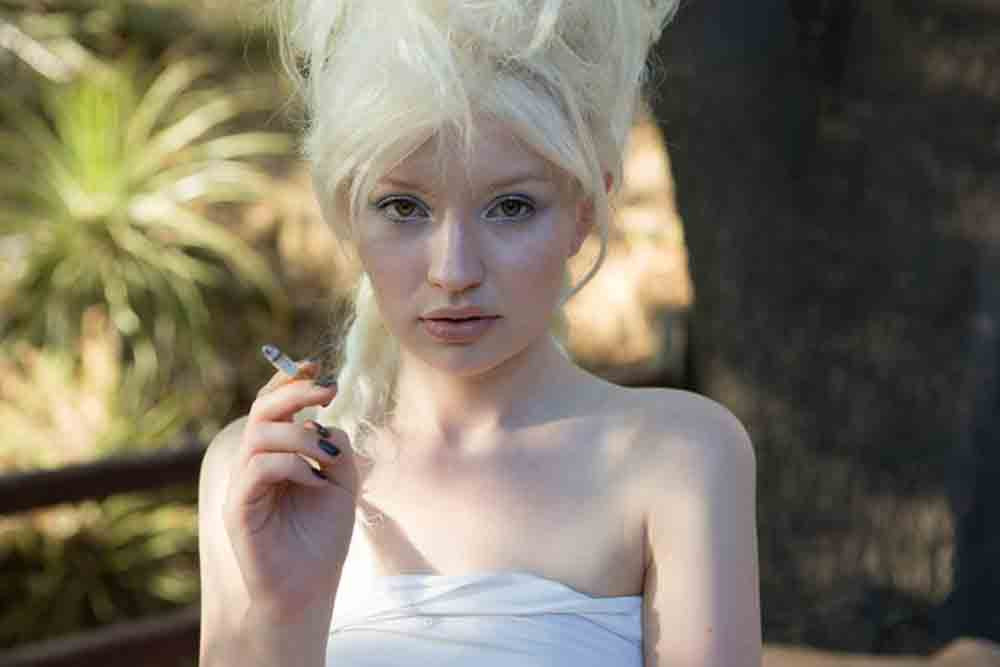 Emily Browning: pic #678632