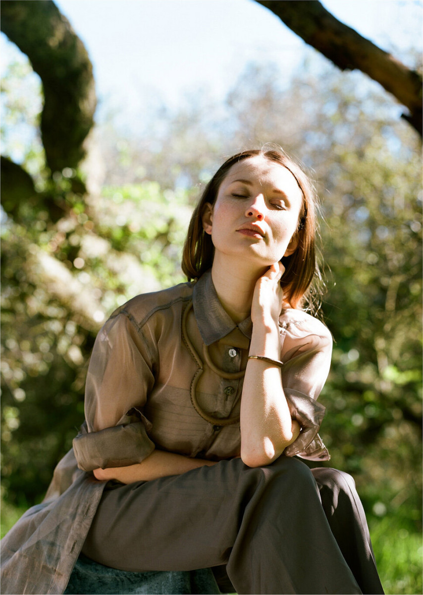 Emily Browning: pic #1340027