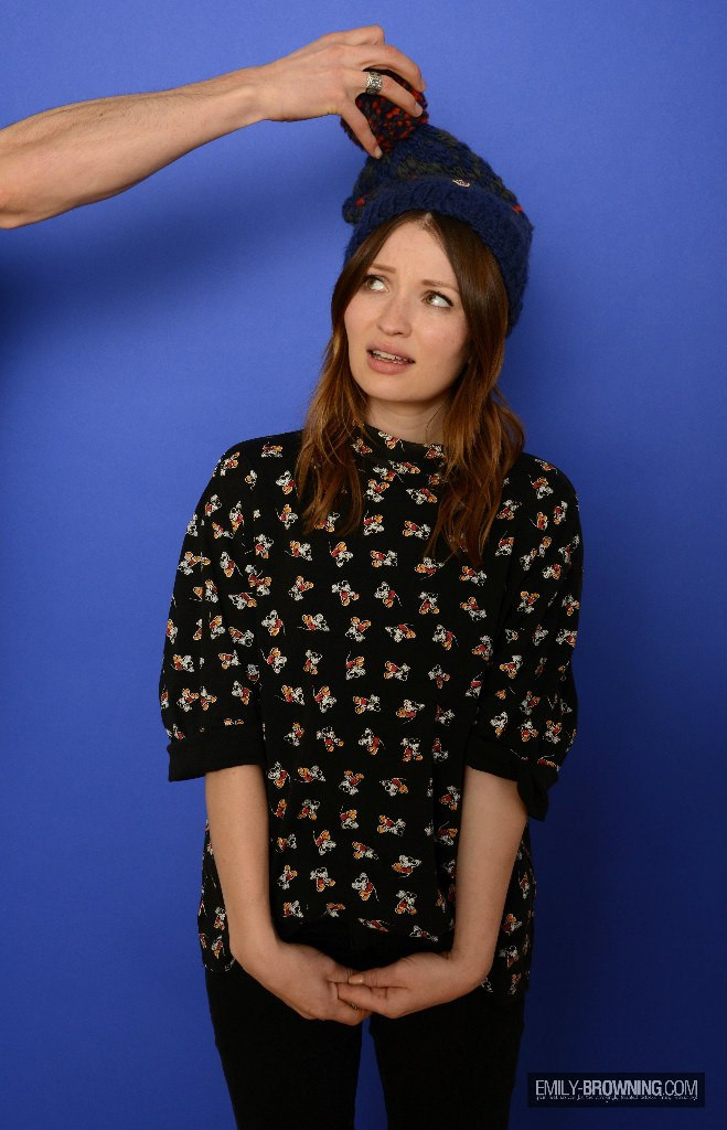 Emily Browning: pic #679681