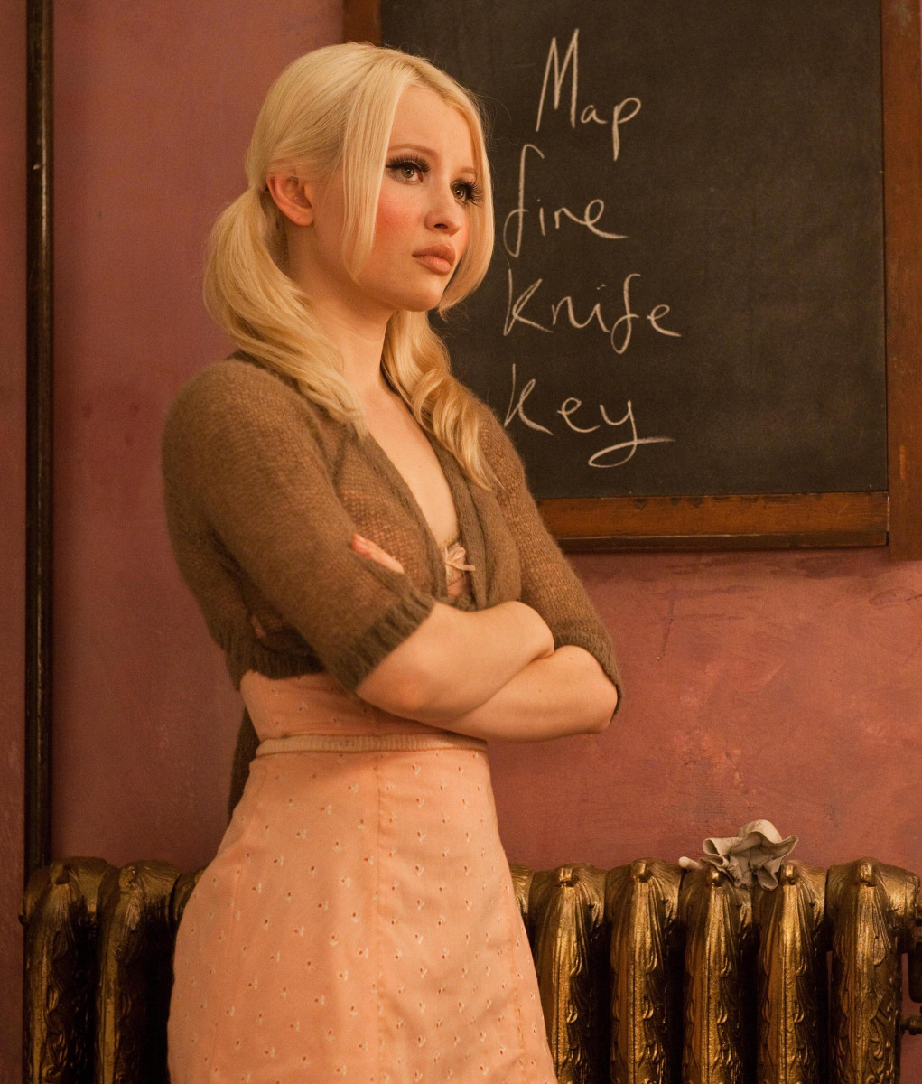 Emily Browning: pic #796841