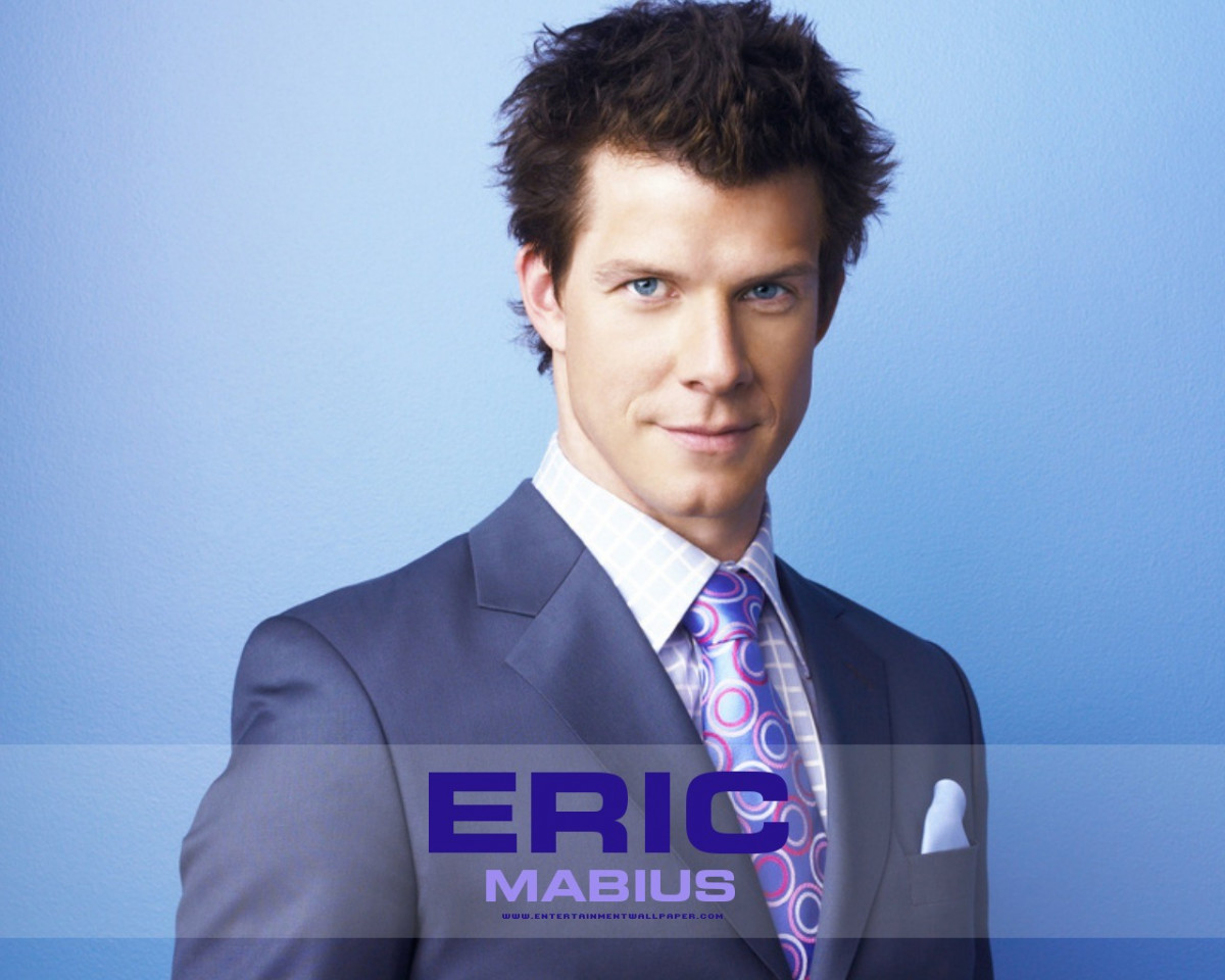 Eric Mabius: pic #520241