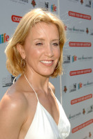 photo 12 in Felicity Huffman gallery [id375472] 2011-05-05