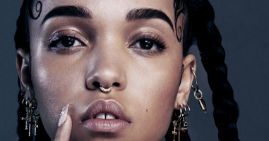 FKA Twigs photo #