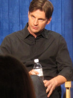 Gale Harold photo #