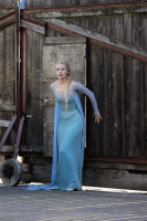 Georgina Haig photo #