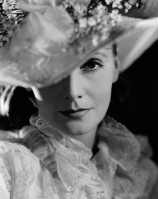 Greta Garbo photo #