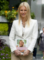 Gwyneth Paltrow photo #