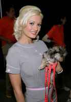 photo 6 in Holly Madison gallery [id271108] 2010-07-20