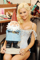 photo 12 in Holly Madison gallery [id173327] 2009-07-23