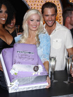 photo 21 in Holly Madison gallery [id373901] 2011-04-29
