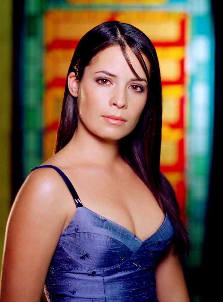Holly Marie Combs: pic #30070