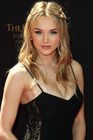 Hunter King photo #