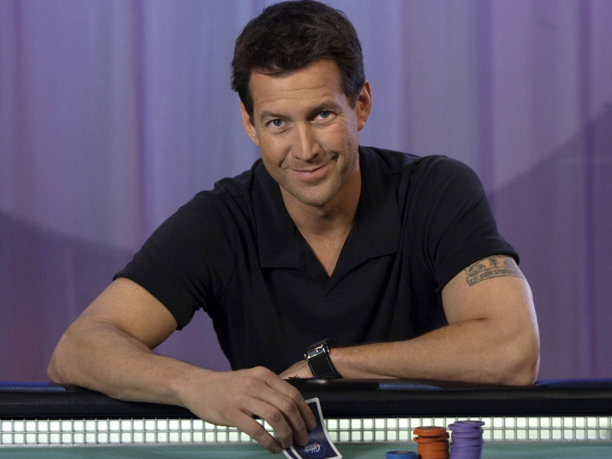 James Denton: pic #403721