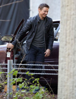 photo 4 in Jeremy Renner gallery [id618605] 2013-07-15