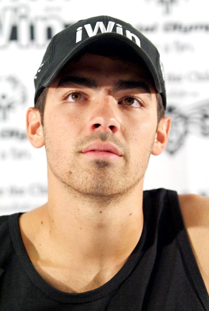 Joe Jonas: pic #433325