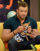 Kellan Lutz photo #