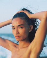 Kelly Gale photo #