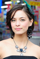 Kristin Kreuk photo #