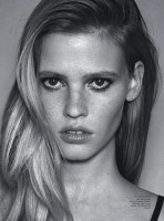 Lara Stone photo #