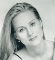 photo 22 in Laura Linney gallery [id53047] 0000-00-00