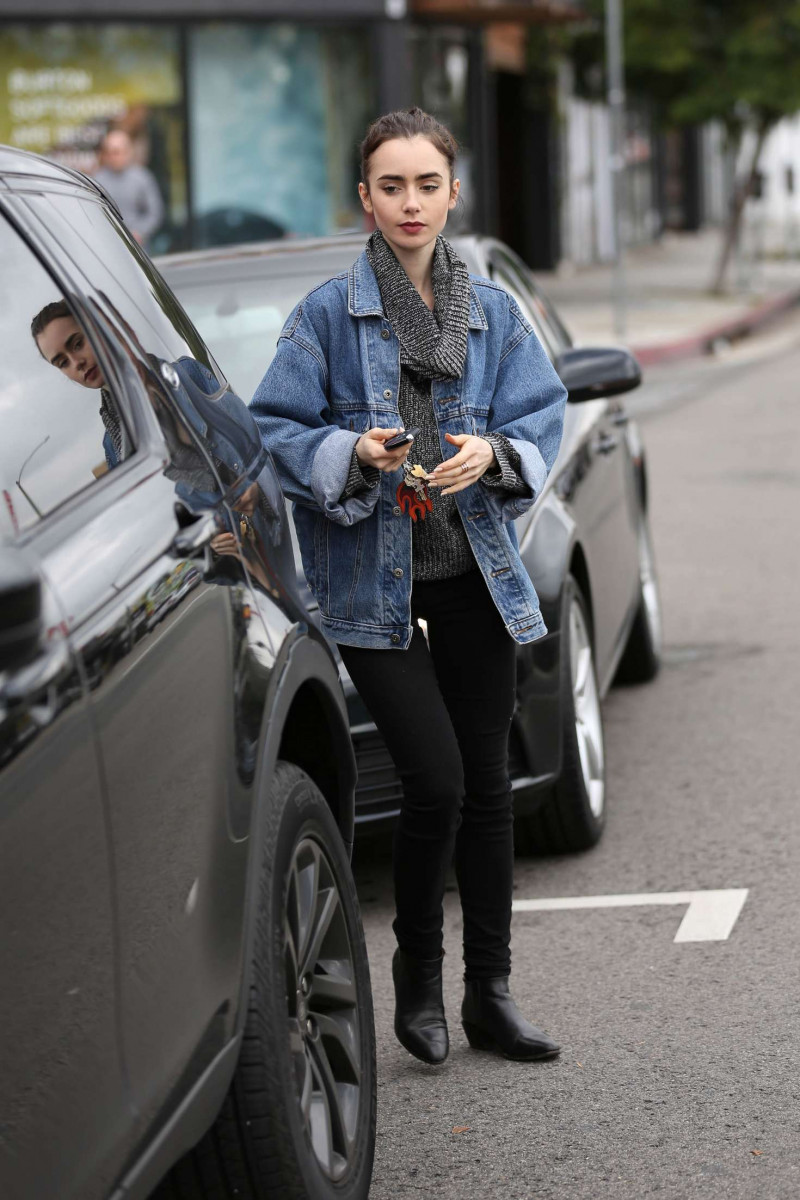 Lily Collins: pic #901190