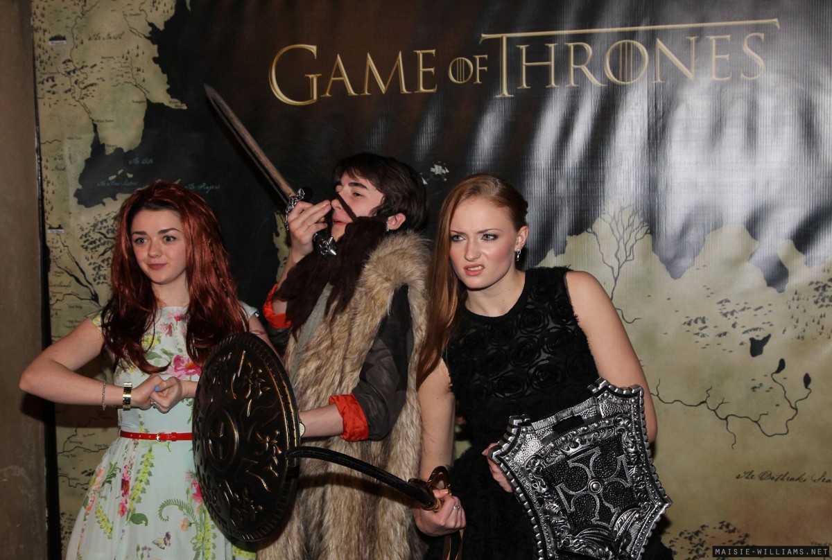 Maisie Williams: pic #710750