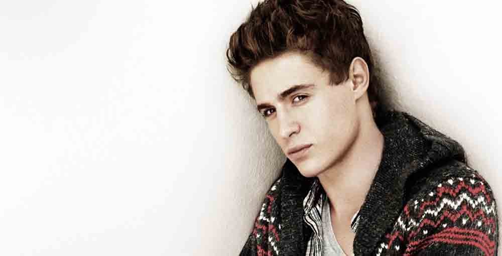 Max Irons: pic #680880