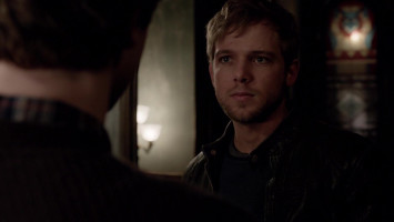 Max Thieriot photo #