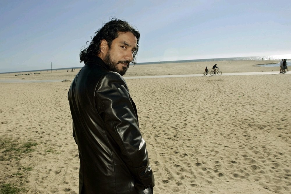 Naveen Andrews: pic #327110