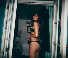 Helena Christensen photo #