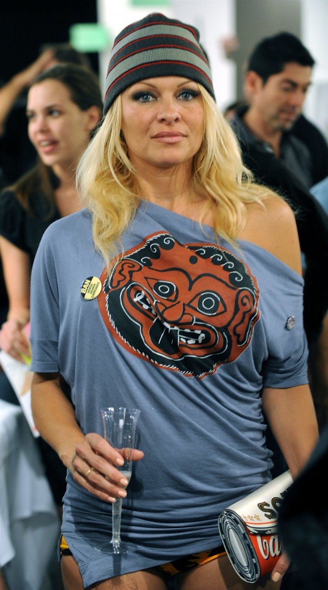 Pamela Anderson: pic #739695
