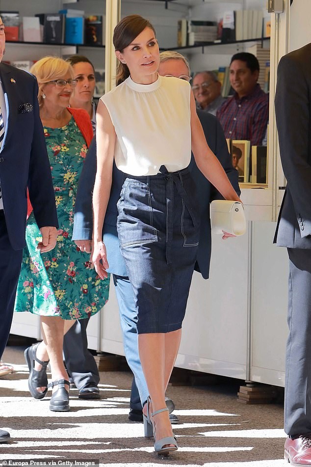 Queen Letizia of Spain: pic #1141431
