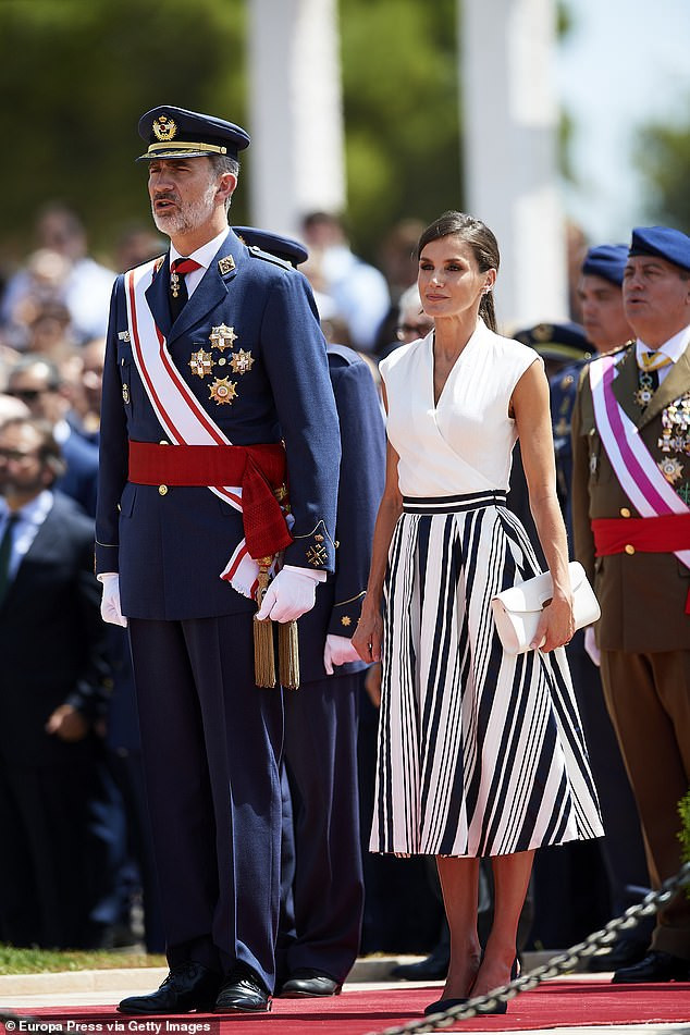 Queen Letizia of Spain: pic #1156714