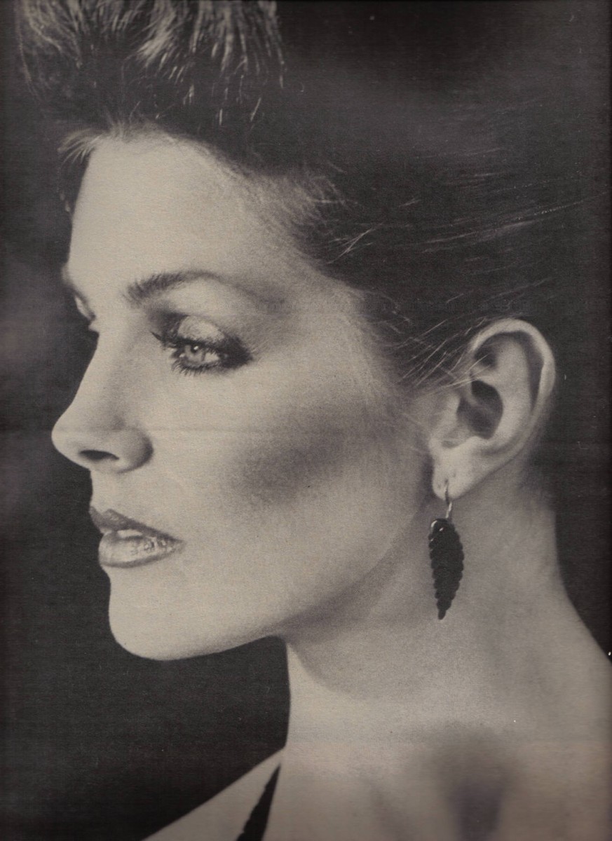 Priscilla Presley: pic #196559