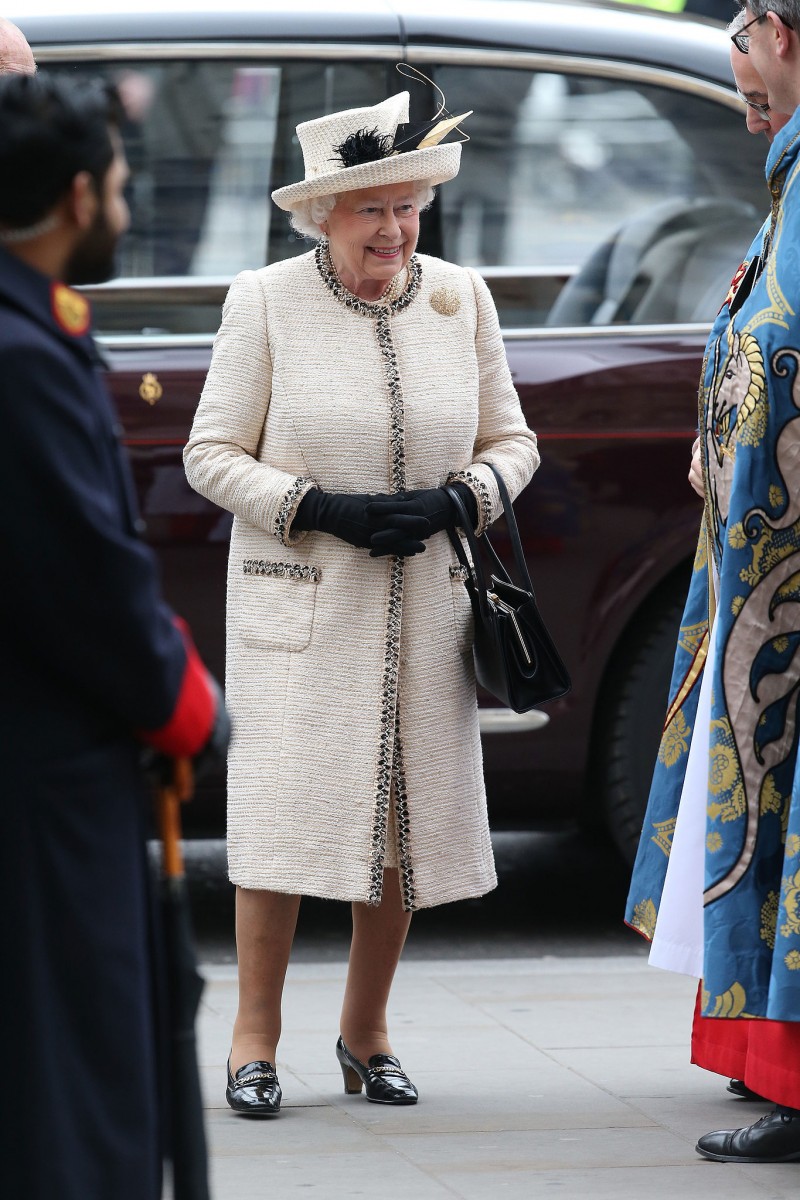 Queen Elizabeth ll : pic #764295