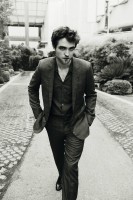 Robert Pattinson photo #