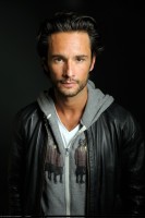 Rodrigo Santoro photo #