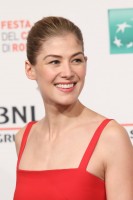 photo 14 in Rosamund Pike gallery [id974787] 2017-10-29